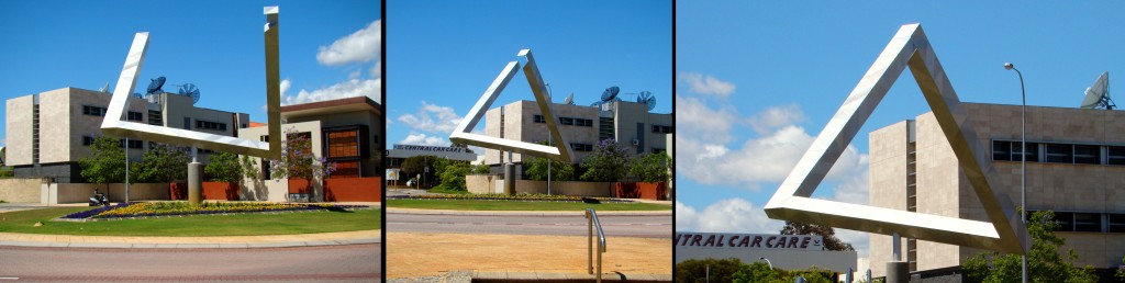 Perth Impossible Triangle - click to enlarge. It depends on your perspective!