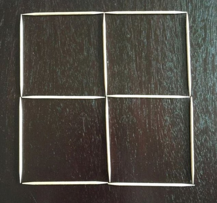 4 squares with 12-toothpicks