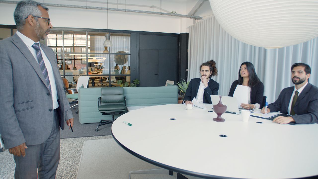 Leadership Skills That Help You Grow in Any Career